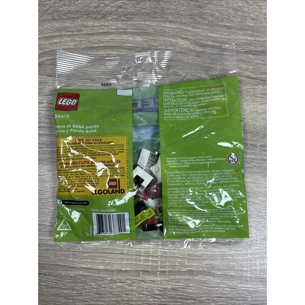 Lego Minecraft Steve and Baby Panda 35 Piece Polybag Set 30672